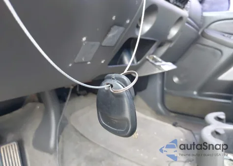 2004 Chevrolet Silverado 1500 Z71 z USA, uszkodzony, nr VIN 1GCEK19T34E110861